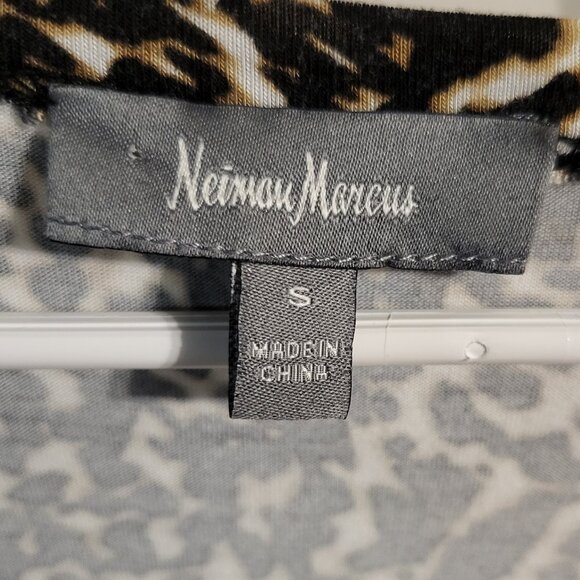 NEIMAN MARCUS ANIMAL PRINT SHARK BITE HEM TOP SZ S - Picture 3 of 3